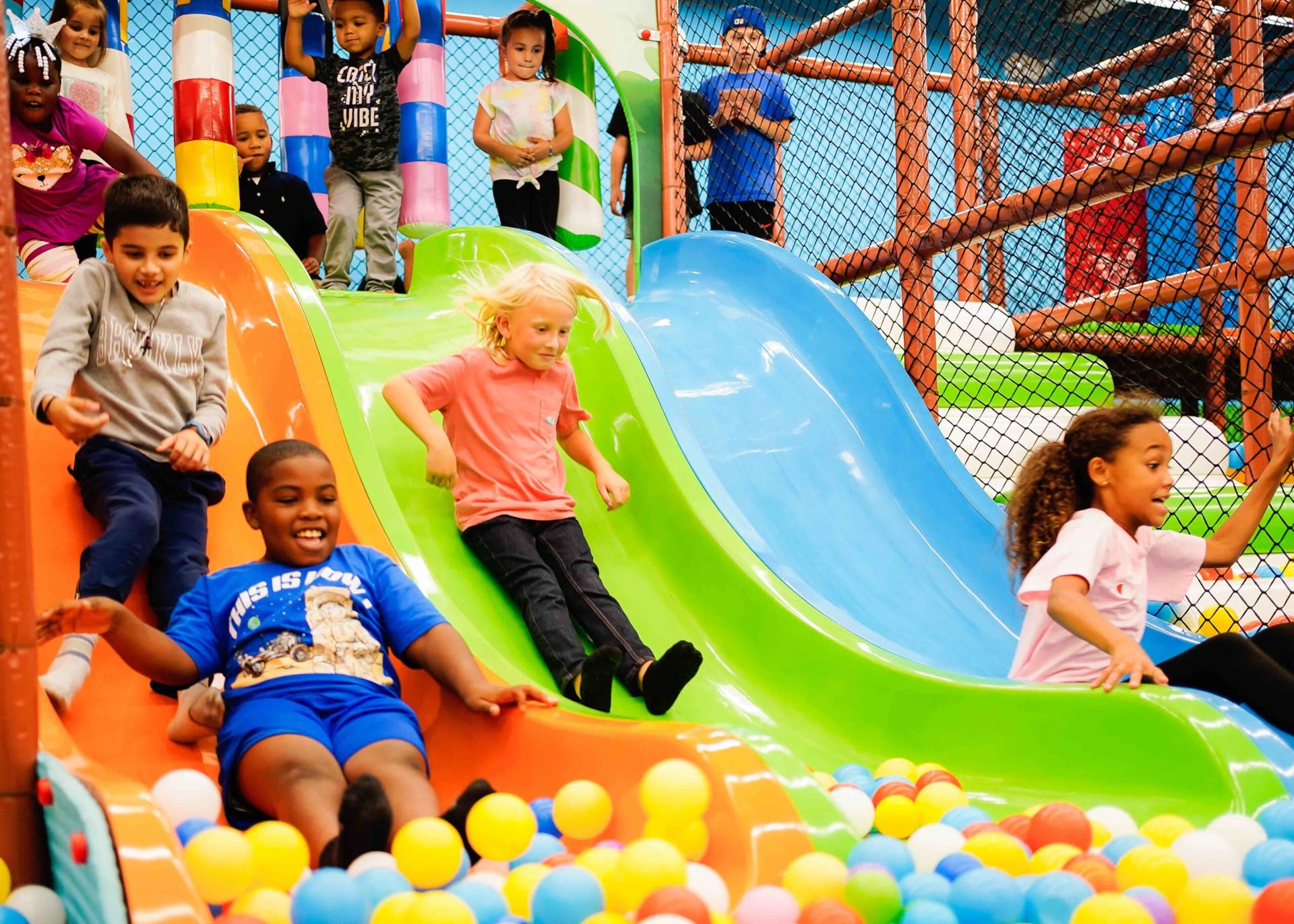 Indoor Spiele Kinder fuer spielerisches Lernen und Bewegung