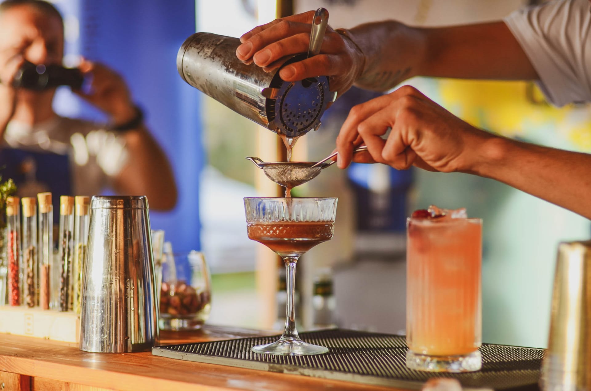 🍸 Cocktailkurs Berlin – Das perfekte Erlebnis für Genuss, Spaß und unvergessliche Momente